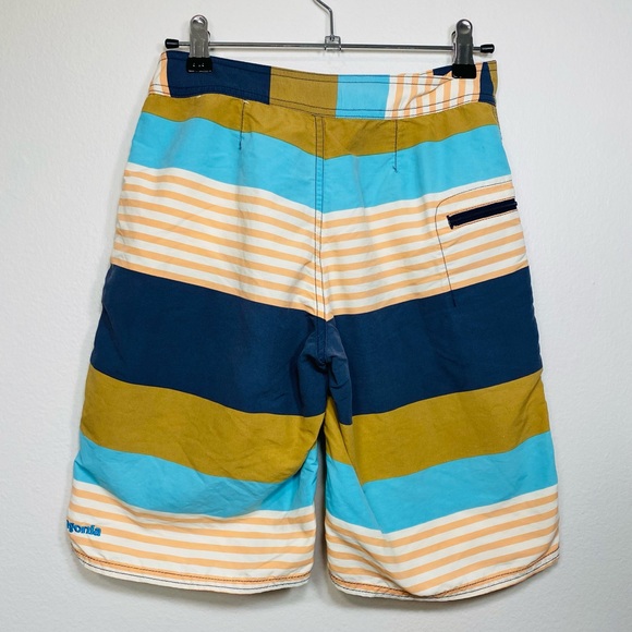 Patagonia Blue Orange Stripped  Shorts Beach Shorts  Size Boy’s 10 - Picture 2 of 7